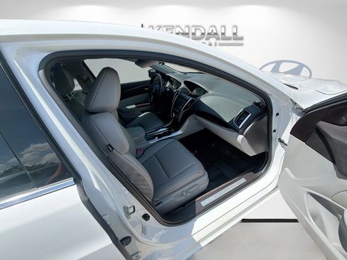 Used 2015 Acura TLX V6 w/ Technology Package FWD image 30