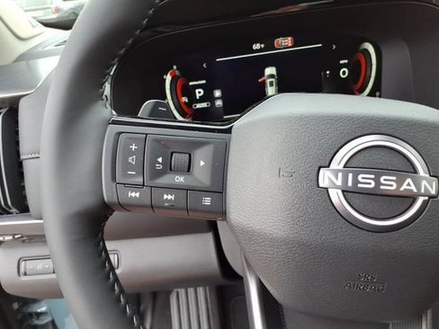 New 2026 Nissan Pathfinder SL AWD/4WD image 10