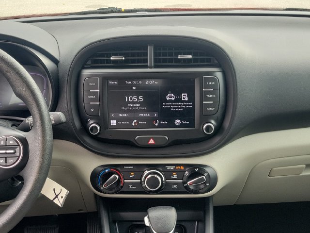 Certified 2024 Kia Soul LX FWD image 16