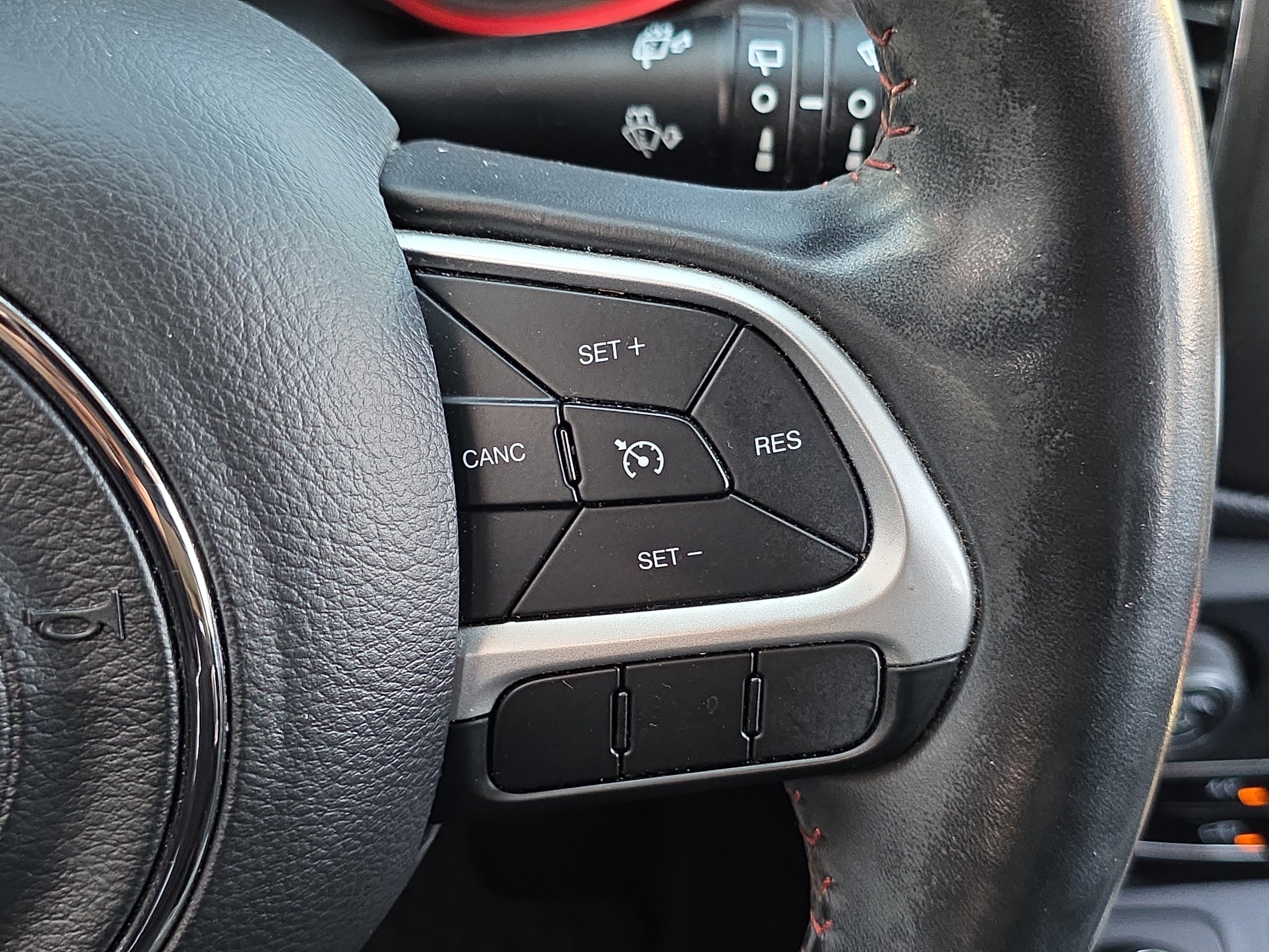 Used 2019 Jeep Compass Trailhawk AWD/4WD image 14