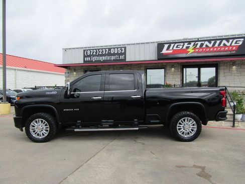 Used 2021 Chevrolet Silverado 2500 High Country w/ Z71 Off-Road Package AWD/4WD image 2