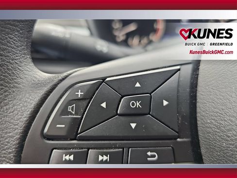 Used 2024 Nissan Altima 2.5 SV FWD image 27