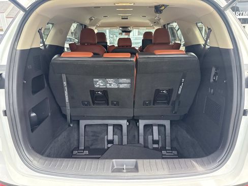 Used 2024 Kia Carnival SX FWD image 7