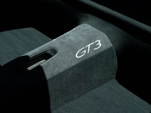 Used 2015 Porsche 911 GT3 RWD image 32