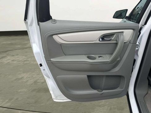 Used 2016 Chevrolet Traverse LT FWD image 13