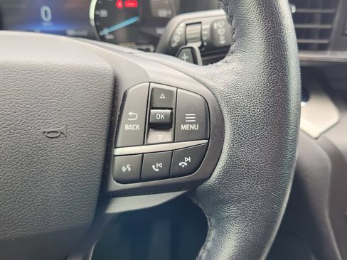 Used 2020 Ford Explorer XLT w/ Equipment Group 202A RWD image 33