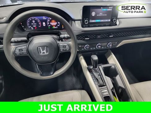 Certified 2023 Honda Accord EX image 28