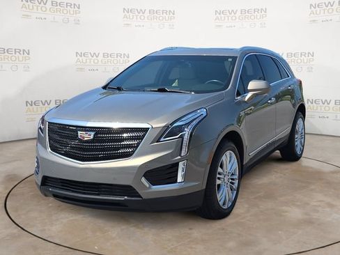 Used 2019 Cadillac XT5 Premium Luxury FWD image 1