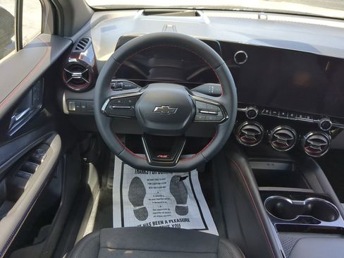 New 2025 Chevrolet Blazer EV RS image 16