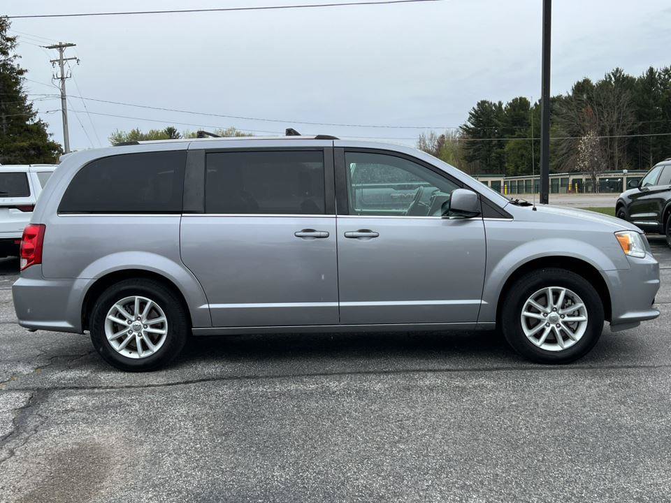 Used 2019 Dodge Grand Caravan SXT FWD image 12