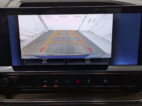 Used 2023 Chevrolet Silverado 1500 LT image 10