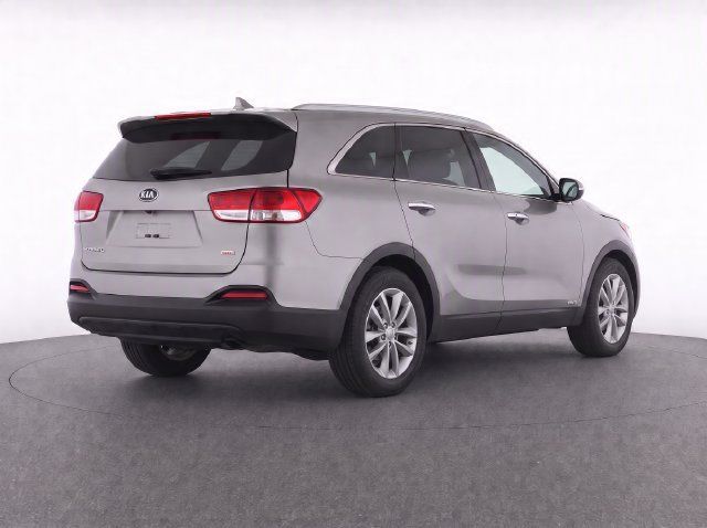 Used 2018 Kia Sorento AWD image 4