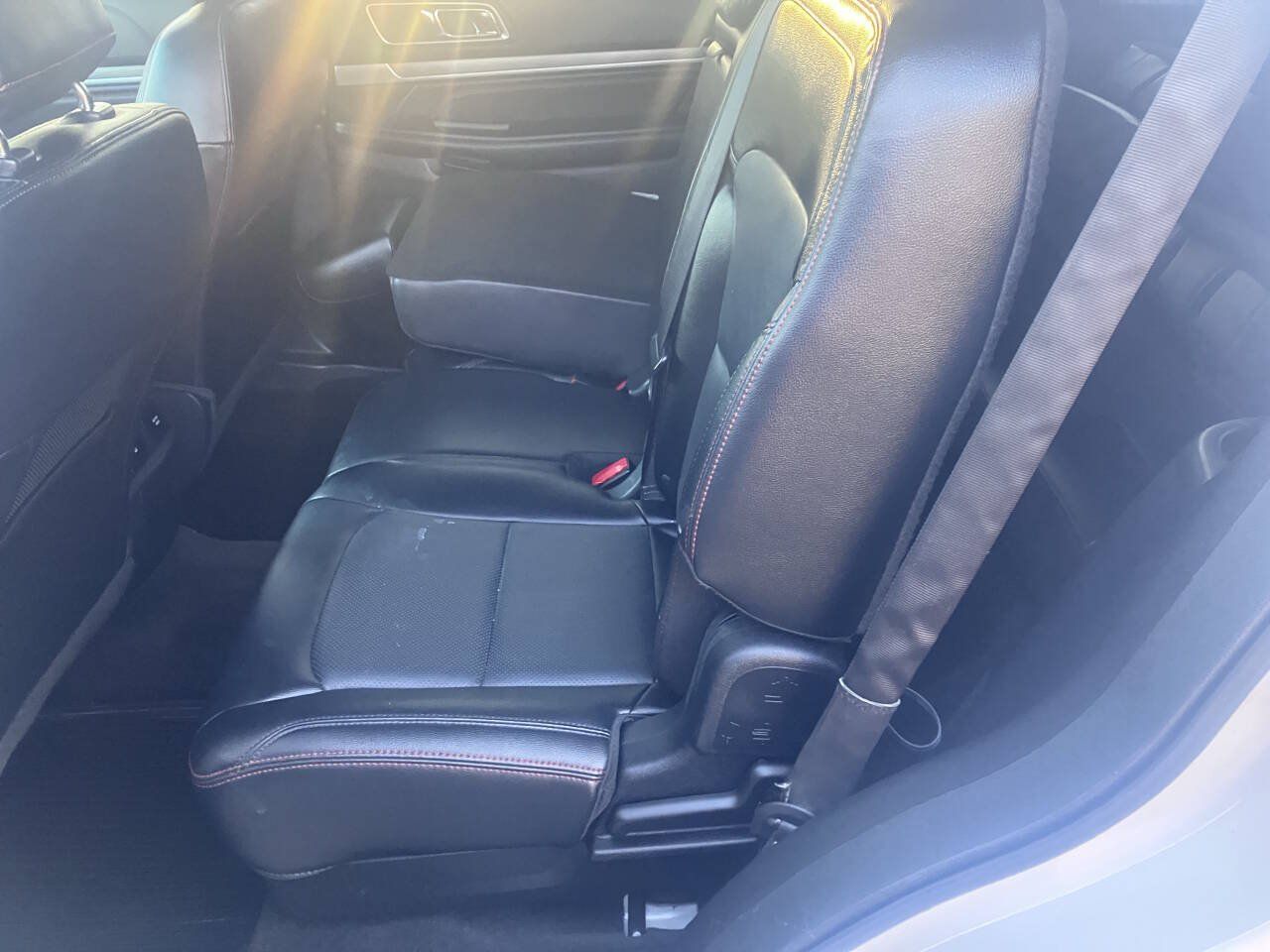 Used 2016 Ford Explorer Sport w/ Equipment Group 401A AWD/4WD image 8