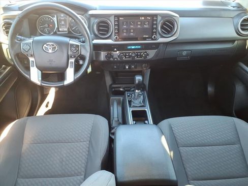 Used 2022 Toyota Tacoma SR5 image 18