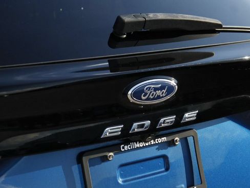 Used 2021 Ford Edge SE FWD image 7