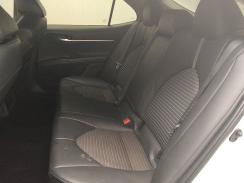 Used 2023 Toyota Camry SE image 18