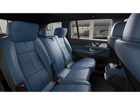 New 2026 Mercedes-Benz GLS 580 4MATIC image 5