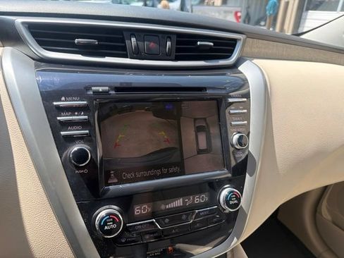 Used 2019 Nissan Murano SL FWD image 16