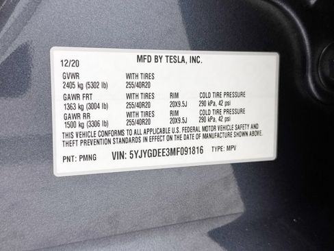 Used 2021 Tesla Model Y Long Range AWD/4WD image 39