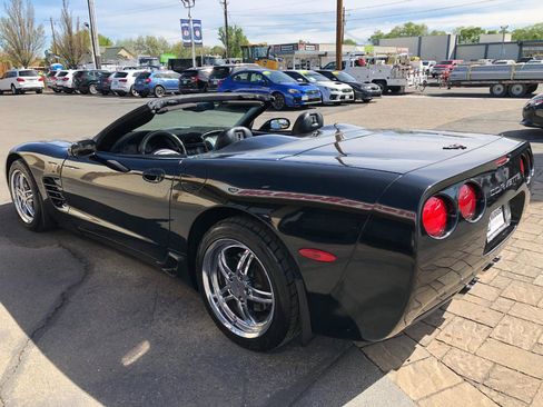 Used 2004 Chevrolet Corvette Convertible w/ Preferred Equipment Group RWD image 4