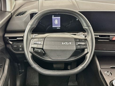 Used 2026 Kia Sportage LX FWD image 18