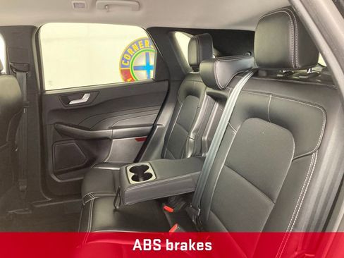 Used 2024 Ford Escape Platinum image 18