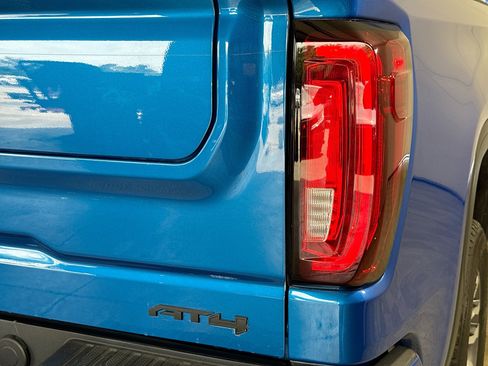Used 2022 GMC Sierra 1500 AT4 w/ AT4 Preferred Package image 32