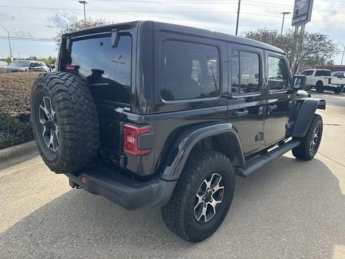 Used 2021 Jeep Wrangler Unlimited Rubicon AWD/4WD image 5