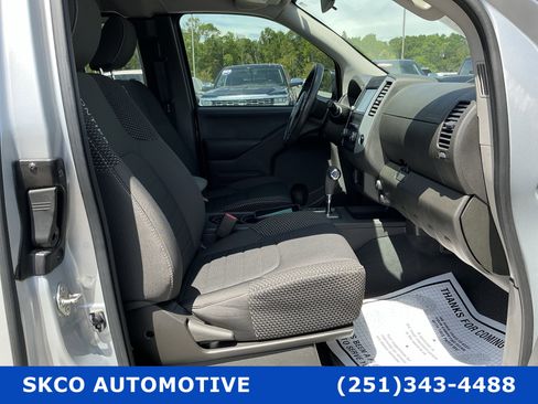 Used 2019 Nissan Frontier Desert Runner image 11