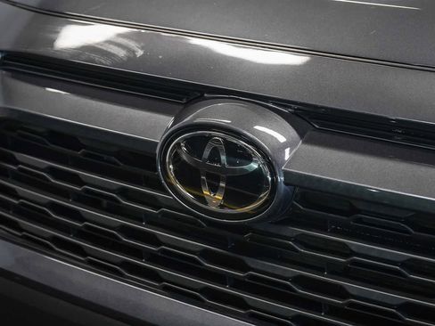 Used 2025 Toyota RAV4 LE image 8