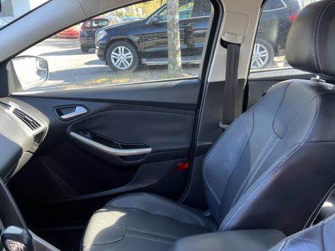 Used 2012 Ford Focus SEL image 9