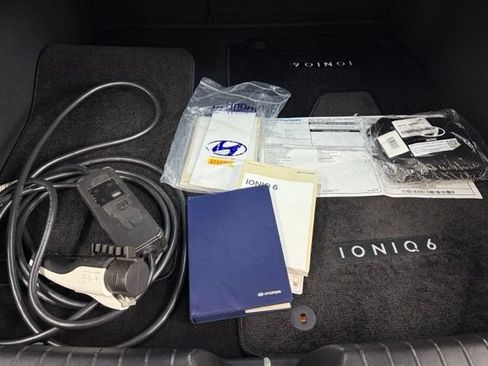 Used 2023 Hyundai Ioniq 6 SEL AWD/4WD image 12