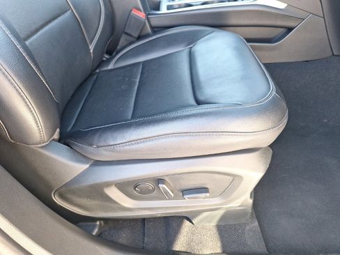 Used 2023 Ford Explorer Limited image 17