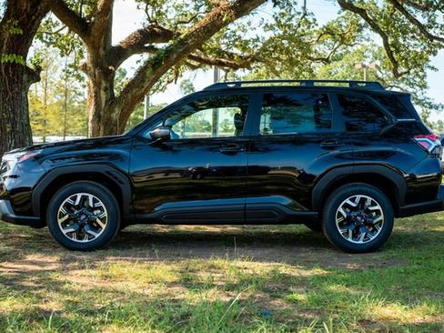 New 2026 Subaru Forester Premium image 2