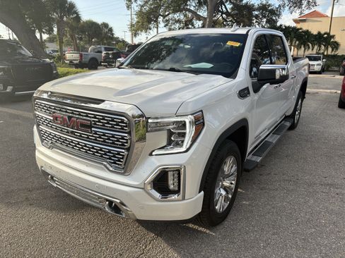 Used 2021 GMC Sierra 1500 Denali w/ Technology Package RWD image 3