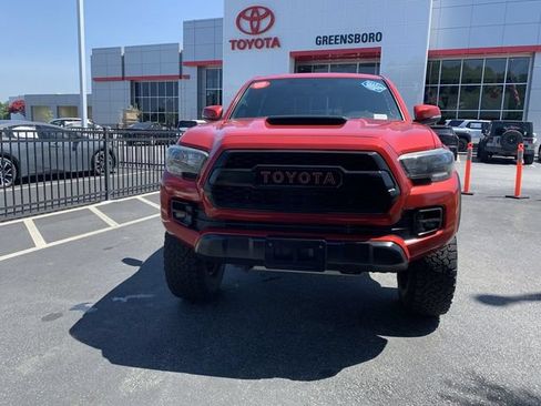 Used 2017 Toyota Tacoma TRD Pro AWD/4WD image 3