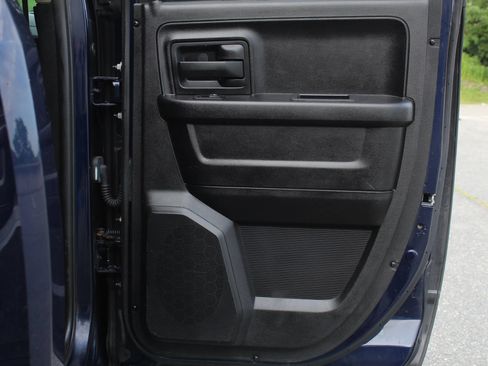 Used 2015 RAM 1500 Express AWD/4WD image 16