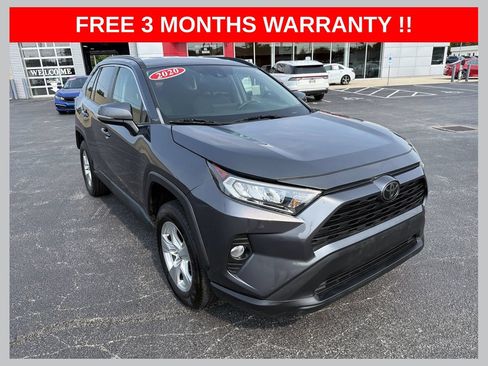 Used 2020 Toyota RAV4 XLE AWD/4WD image 1