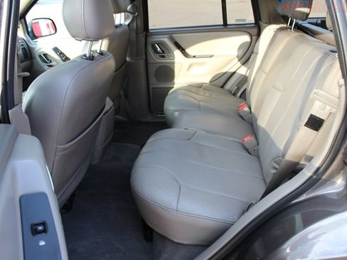 Used 2000 Jeep Grand Cherokee Laredo image 22