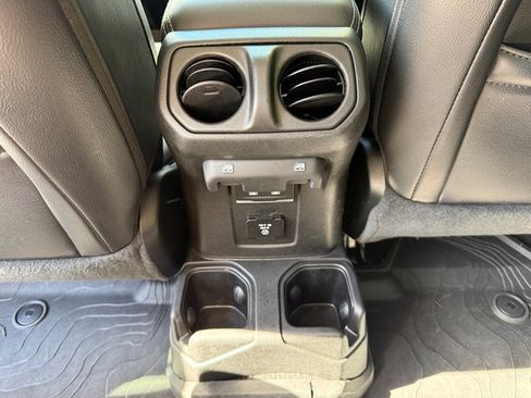 Used 2021 Jeep Gladiator Overland w/ Popular Equipment Package image 17