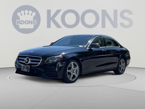 Used 2018 Mercedes-Benz E 300 4MATIC image 1