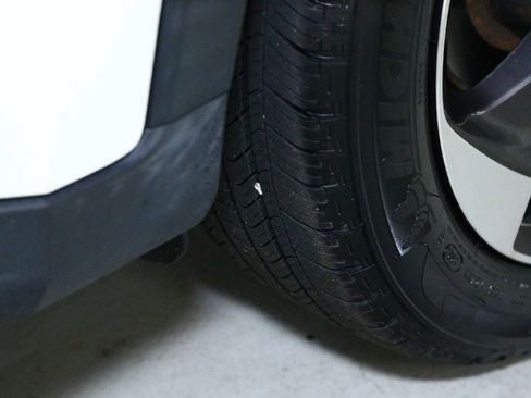 Used 2018 Honda HR-V EX image 36
