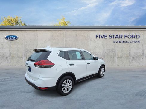 Used 2019 Nissan Rogue S FWD image 8