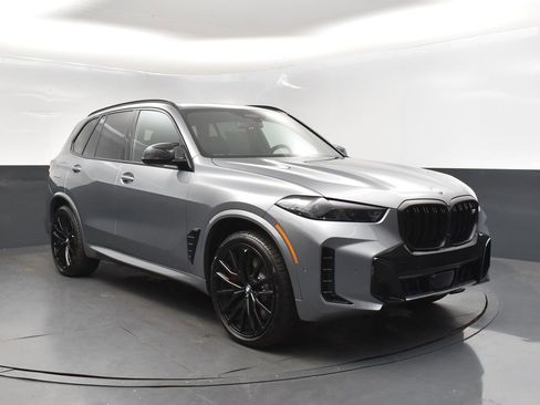 New 2026 BMW X5 M60i image 1