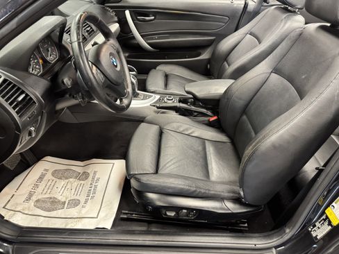 Used 2012 BMW 135i Convertible image 17