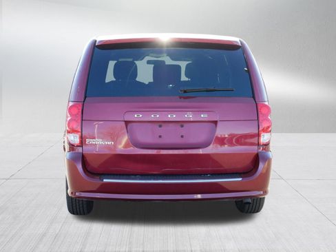 Used 2014 Dodge Grand Caravan SE image 6