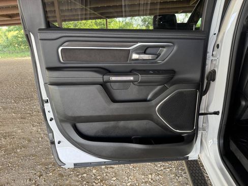 Used 2025 RAM 1500 Laramie w/ Sport Appearance Package AWD/4WD image 31