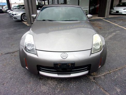 Used 2007 Nissan 350Z Touring image 3