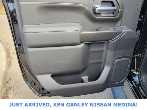 Used 2022 GMC Sierra 1500 AT4 w/ AT4 Premium Package image 19