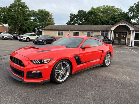 Used 2016 Ford Mustang GT Premium w/ GT Performance Package RWD image 42
